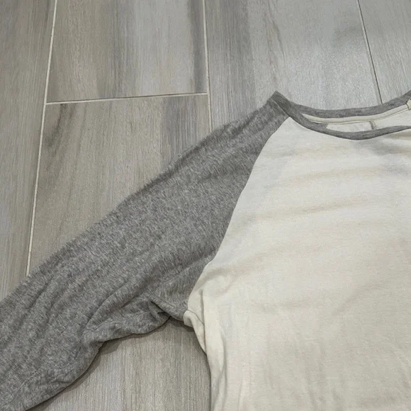 Rag & Bone Men’s Large Gray and Cream Baseball Style 3/4 Sleeve Tee - Picture 3 of 11